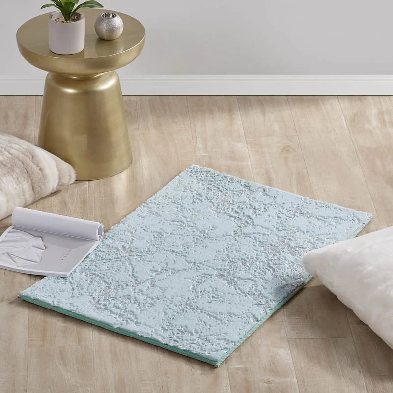 Laila Ali Foiled Icey Blue Faux Fur Accent Rug, 2x3 4 Laila Ali Foiled Icey Blue Faux Fur Accent Rug, 2x3 - Image 4