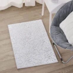 Laila Ali Ivory Foiled Faux Fur Accent Rug, 2x3 7 Laila Ali Ivory Foiled Faux Fur Accent Rug, 2x3 -Modern Decor Shop laila ali ivory foiled faux fur accent rug 2x3 3